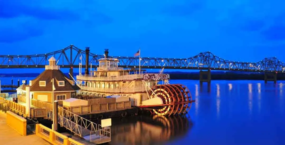 Things to Do Near Peoria, Illinois: Attractions, Outdoor Fun, Food, and More